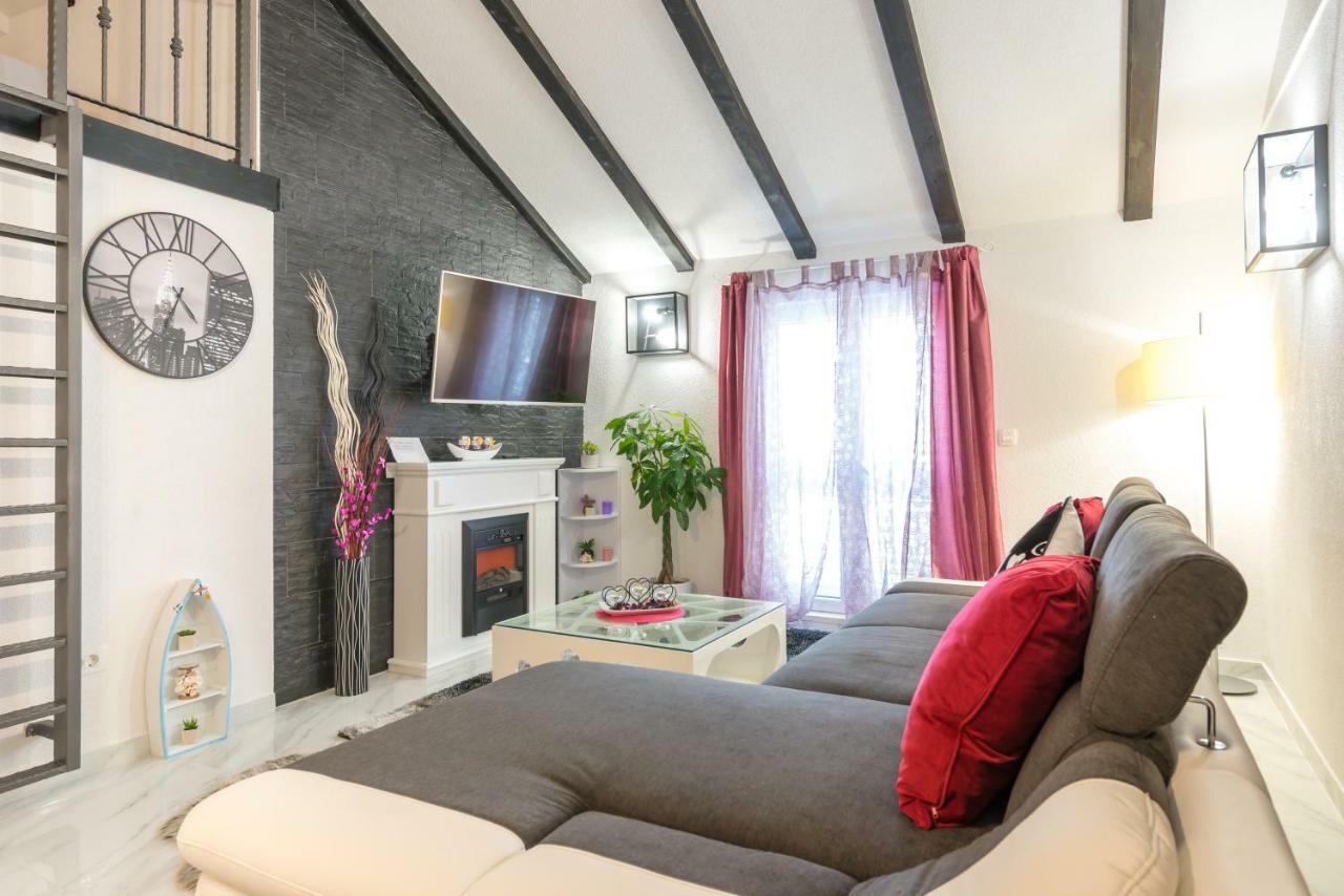 Tranquility And Nature In 4 Bedroom With Sea View Mokošica Kültér fotó