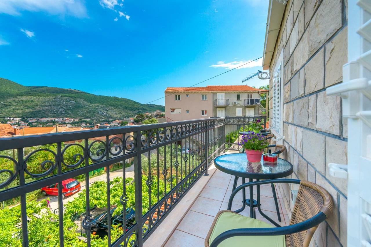 Tranquility And Nature In 4 Bedroom With Sea View Mokošica Kültér fotó